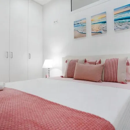 Edgewater Escape Apartament *
